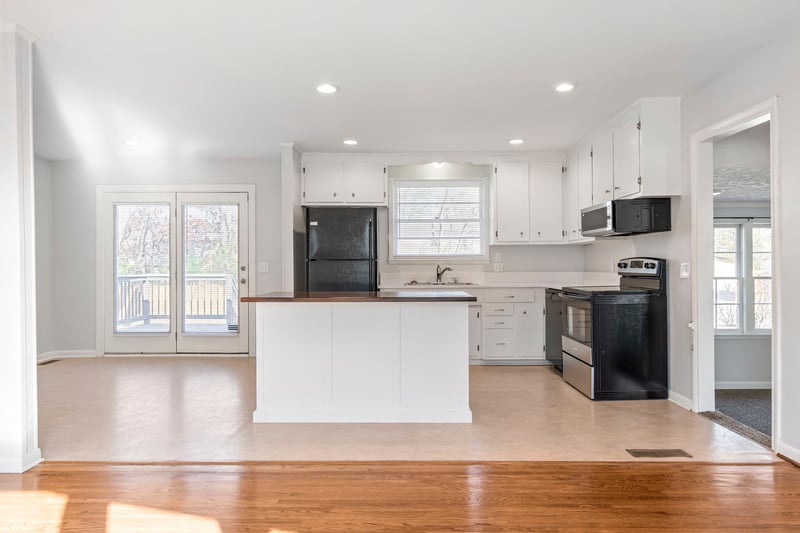 7932 Stallion Dr, Nashville, TN 37221