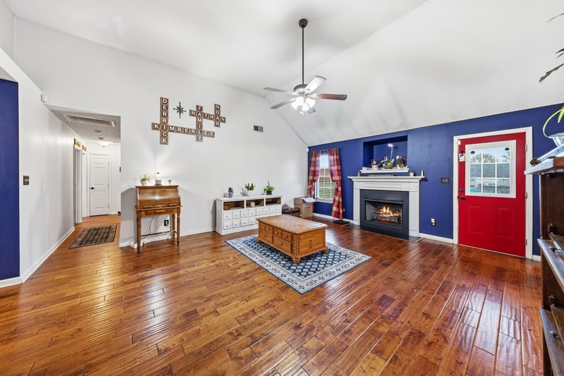 699 Puckett Rd, Watertown, TN 37184