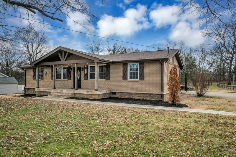 920 Sun Valley Dr, Madison, TN 37115