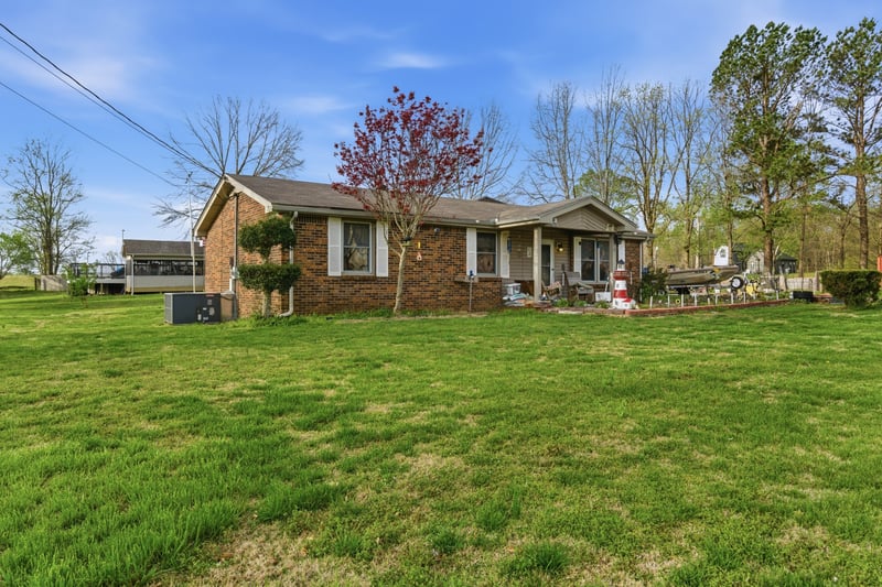 1923 Blue Bird Dr, Pleasant View, TN 37146