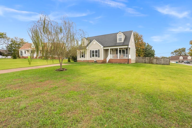 2845 Jessie Ct, Thompsons Station, TN 37179