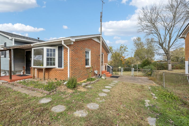 107 Gardendale Dr, Columbia, TN 38401