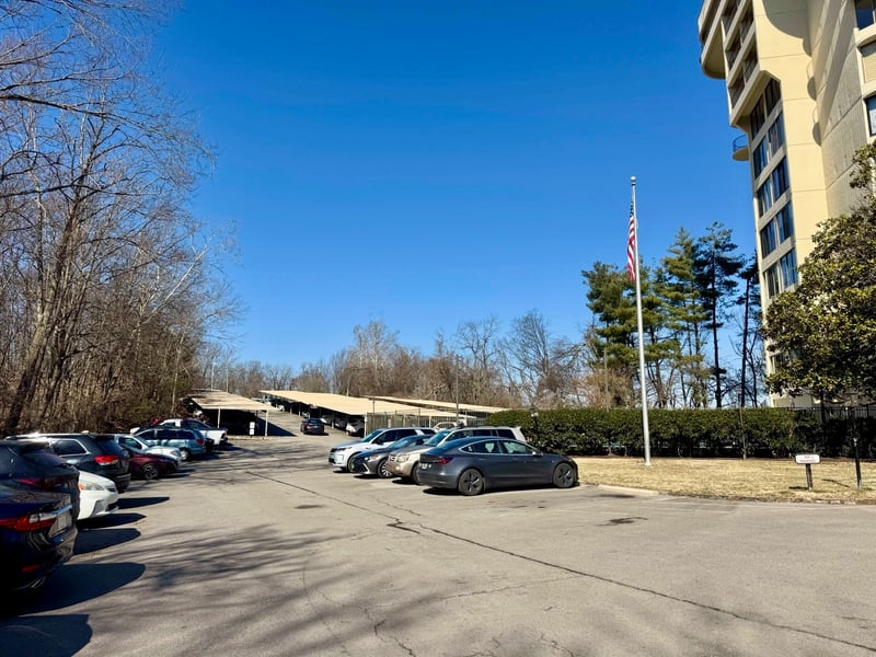 6666 Brookmont Ter #208, Nashville, TN 37205