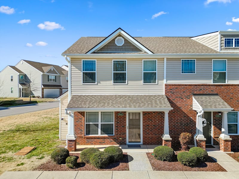 8005 Tuberose Ct, Spring Hill, TN 37174