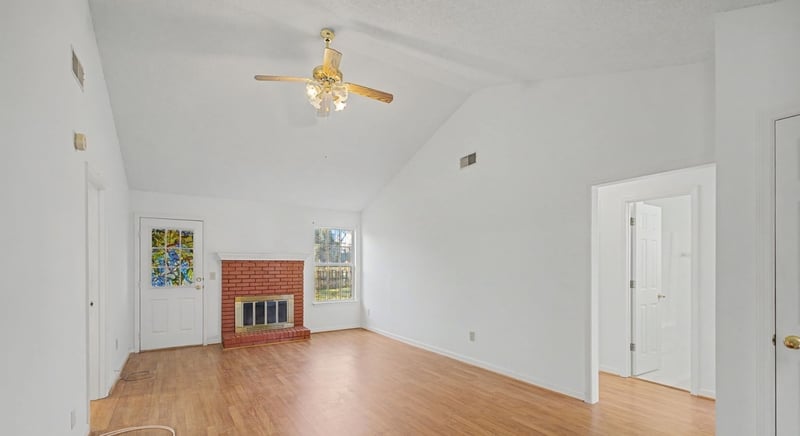 103 Lake Forest Dr, La Vergne, TN 37086