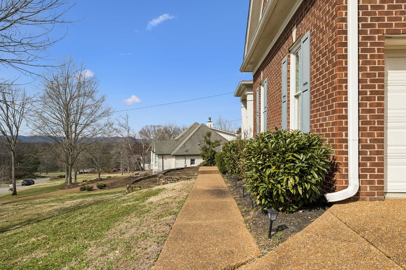 9255 Hunterboro Dr, Brentwood, TN 37027