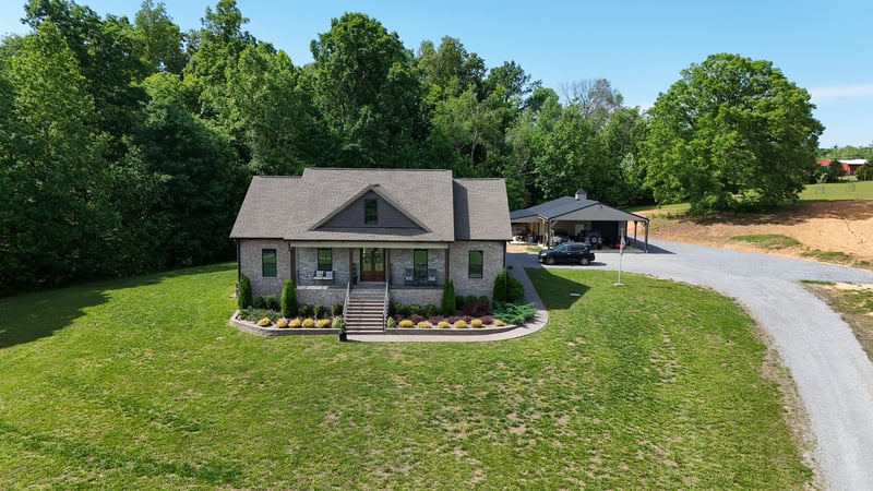 138 Belcher Hollow Rd, Cottontown, TN 37048