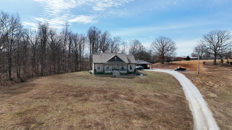 138 Belcher Hollow Rd, Cottontown, TN 37048