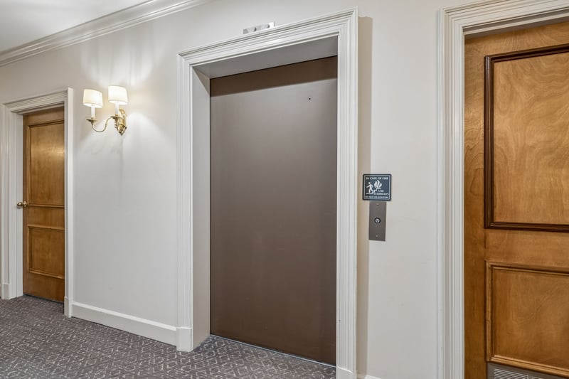 3737 West End Ave #305, Nashville, TN 37205