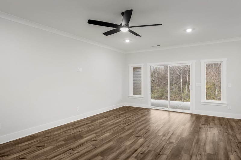 753 Brownlow Rd, White House, TN 37188