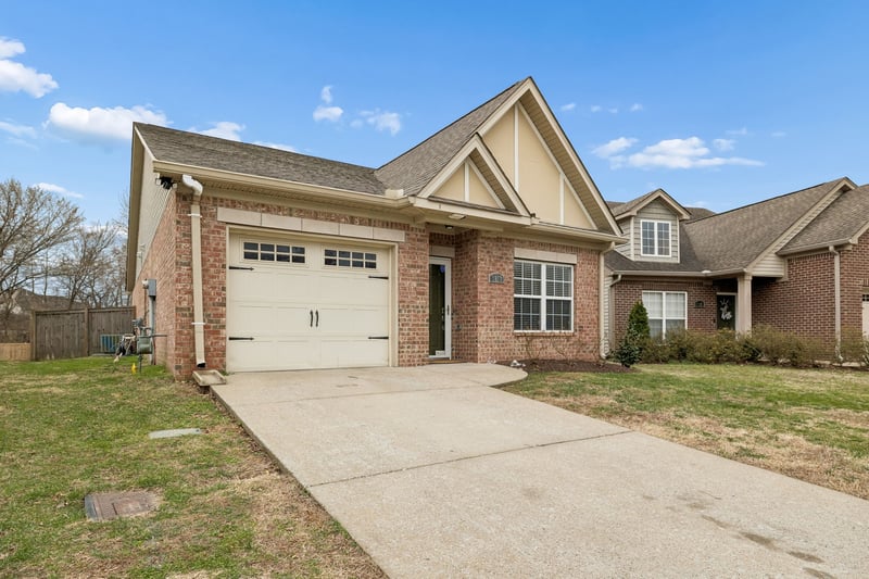 1517 Bending River Dr, Nashville, TN 37221