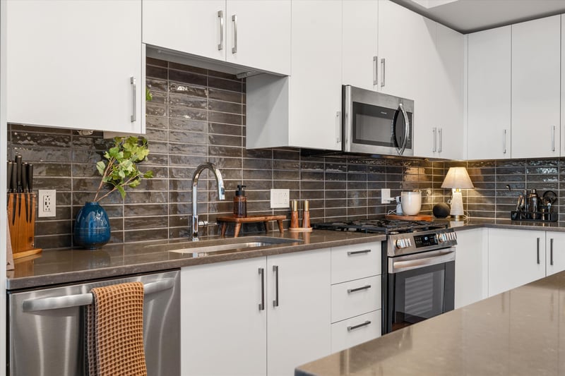 1212 Demonbreun St #1203, Nashville, TN 37203