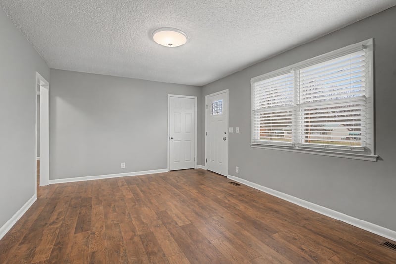 322 Destin Dr, Clarksville, TN 37040