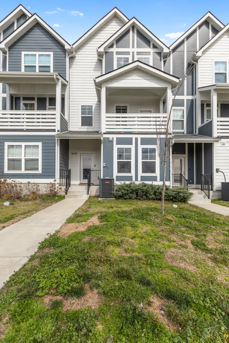 302 Williams Ave #102, Madison, TN 37115