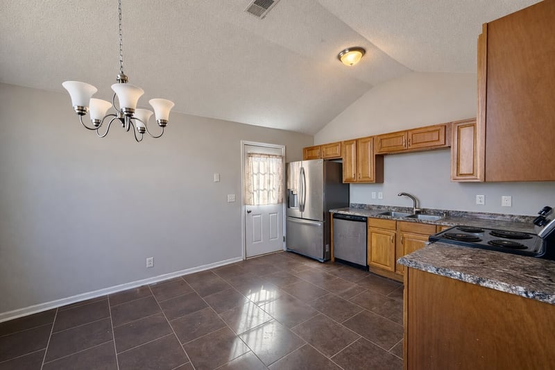 903 Crystal Bear Trl, Murfreesboro, TN 37128