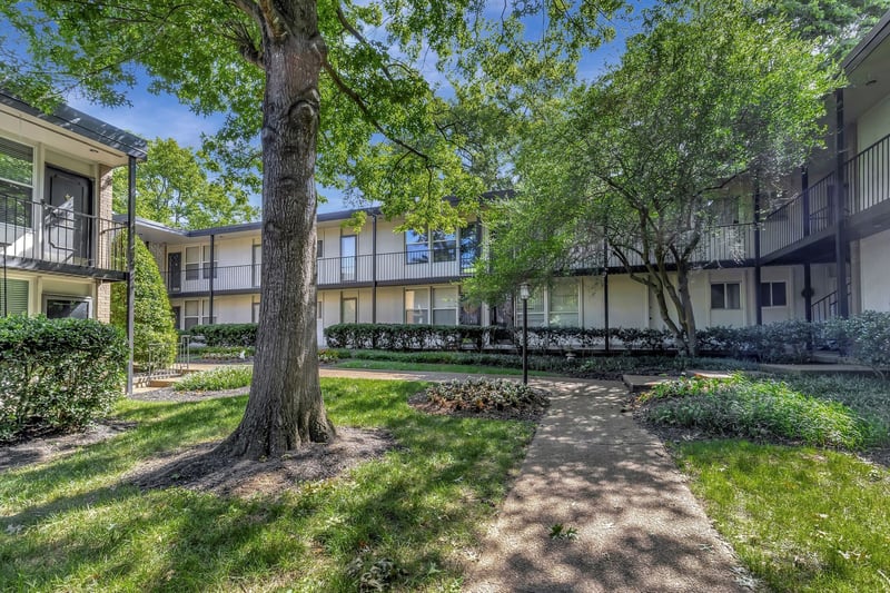 3831 West End Ave #32, Nashville, TN 37205