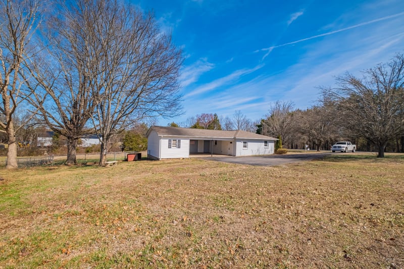 380 Sulphur Springs Rd, Shelbyville, TN 37160