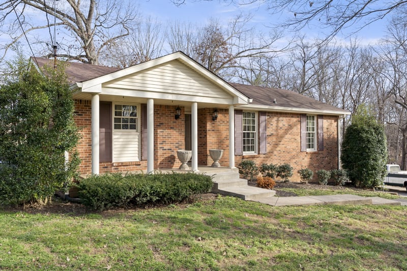 2261 Blakemore Dr, Clarksville, TN 37040