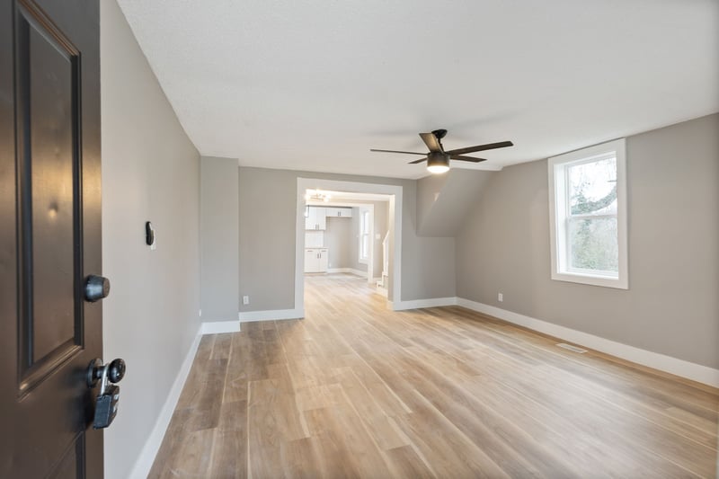 1828 S Main St, Columbia, TN 38401