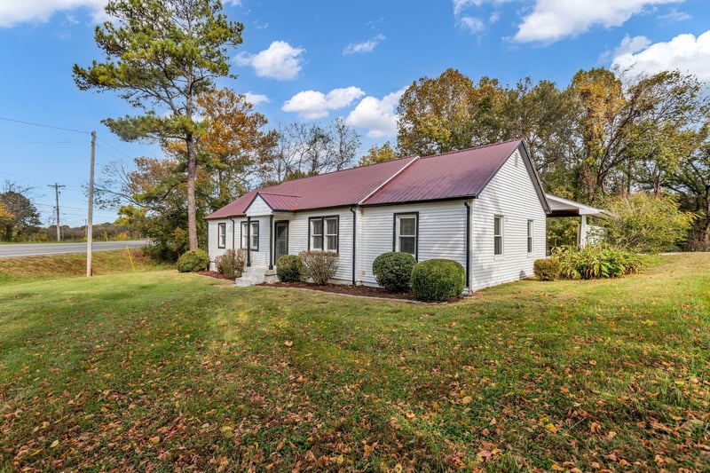3094 Williamsport Pike, Columbia, TN 38401