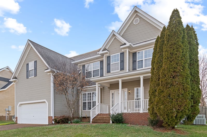 2624 Hansford Dr, Thompsons Station, TN 37179