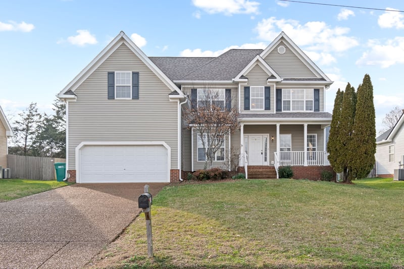 2624 Hansford Dr, Thompsons Station, TN 37179