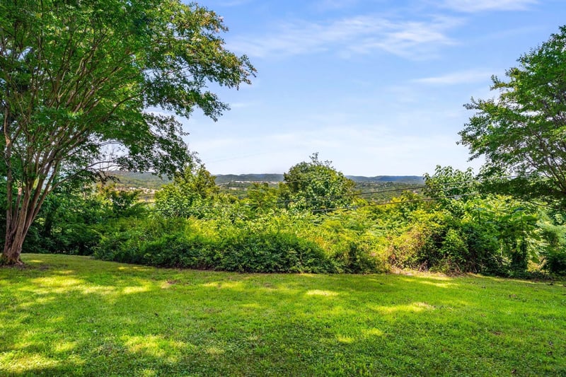 8475 Mccrory Ln, Nashville, TN 37221