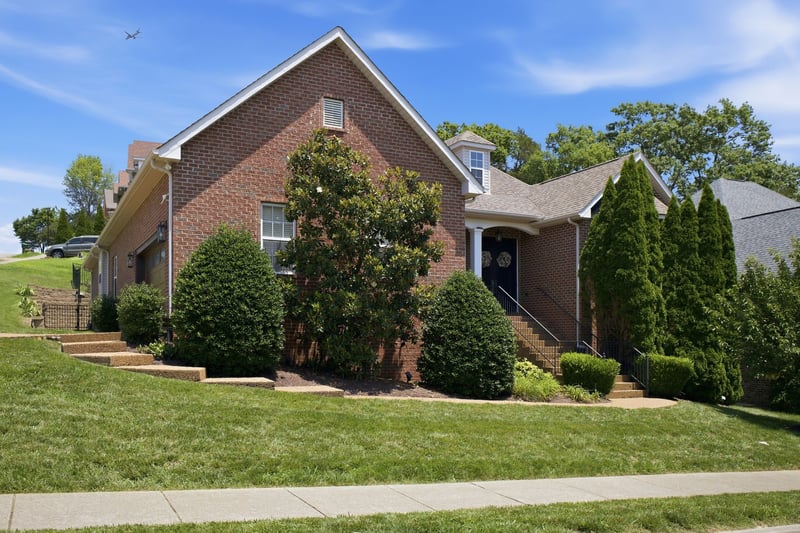 932 Century Oak Dr, Nashville, TN 37211