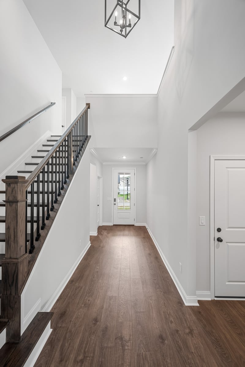 2002 Feather Stone Ct, Columbia, TN 38401