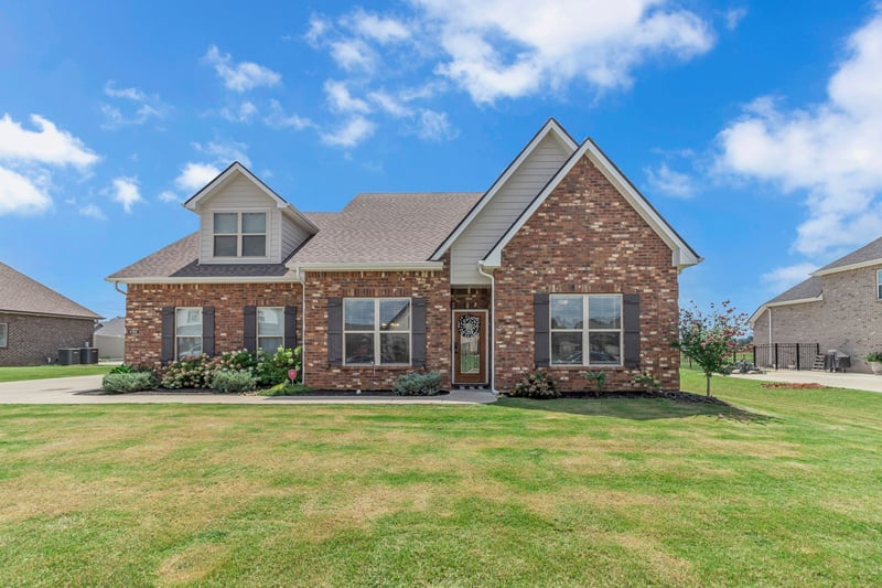 1724 Day Flower Dr, Murfreesboro, TN 37130