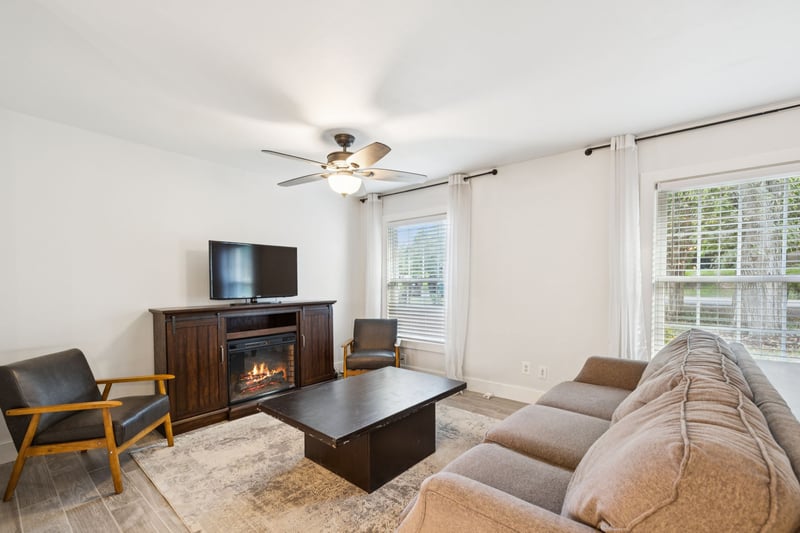 338 Lynn Dr, Nashville, TN 37211