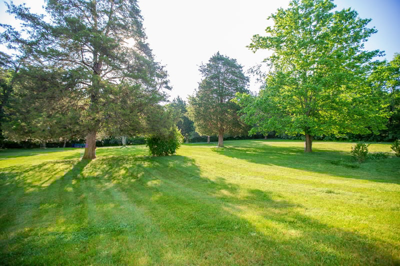 5981 Temple Rd, Nashville, TN 37221