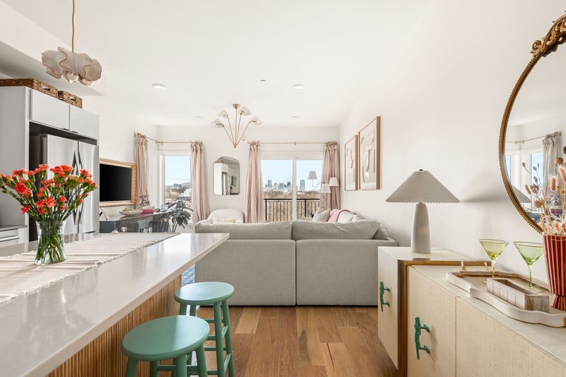 400 Herron Dr #205, Nashville, TN 37210