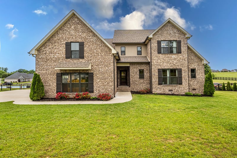 746 N Russell St, Portland, TN 37148