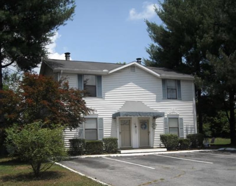 151 Edgewood Dr, Hendersonville, TN 37075