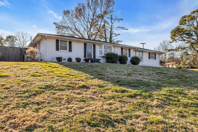 301 Bramblewood Dr, Nashville, TN 37211