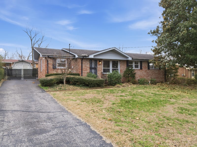 8310 Luree Ln, Hermitage, TN 37076