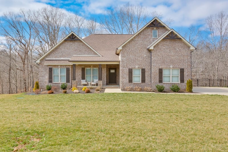 4114 Ironwood Dr, Greenbrier, TN 37073