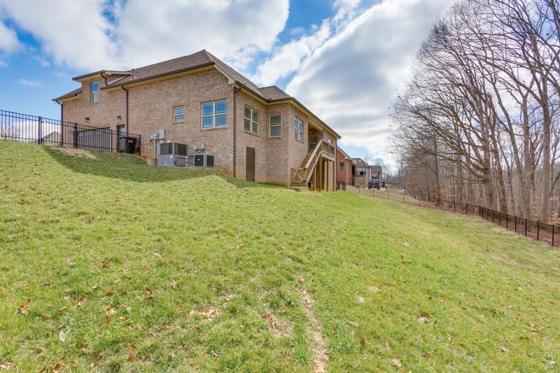 4114 Ironwood Dr, Greenbrier, TN 37073