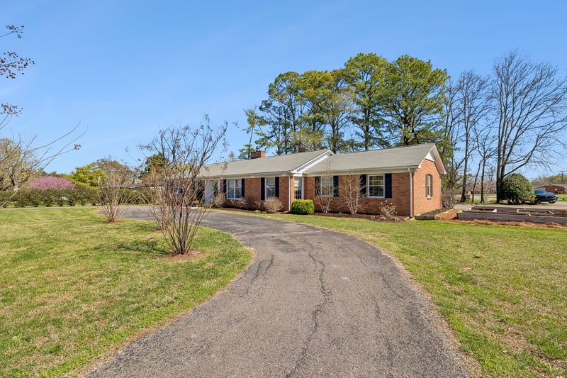 411 Apollo Dr, Murfreesboro, TN 37130