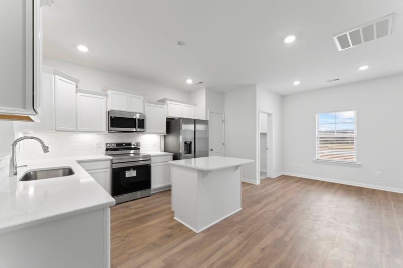 1110 Bluecreek Cir, Murfreesboro, TN 37129