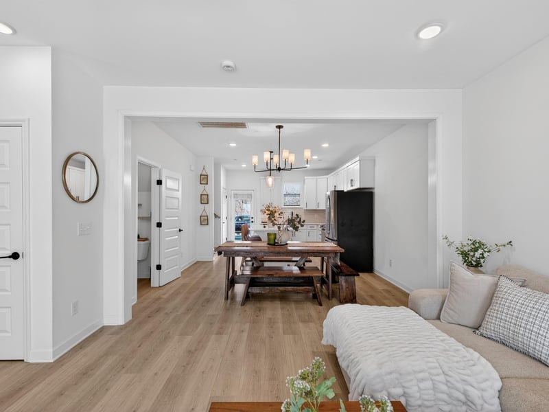 1945 Amacher Dr, Spring Hill, TN 37174