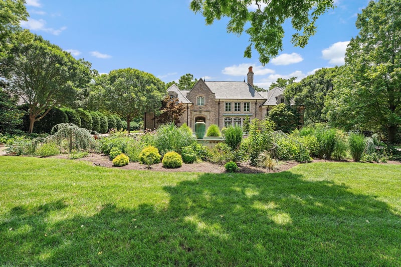 1206 Belle Meade Blvd, Nashville, TN 37205