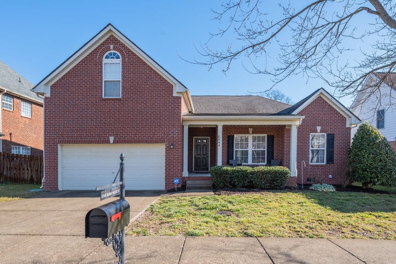 6944 Sunnywood Dr, Nashville, TN 37211