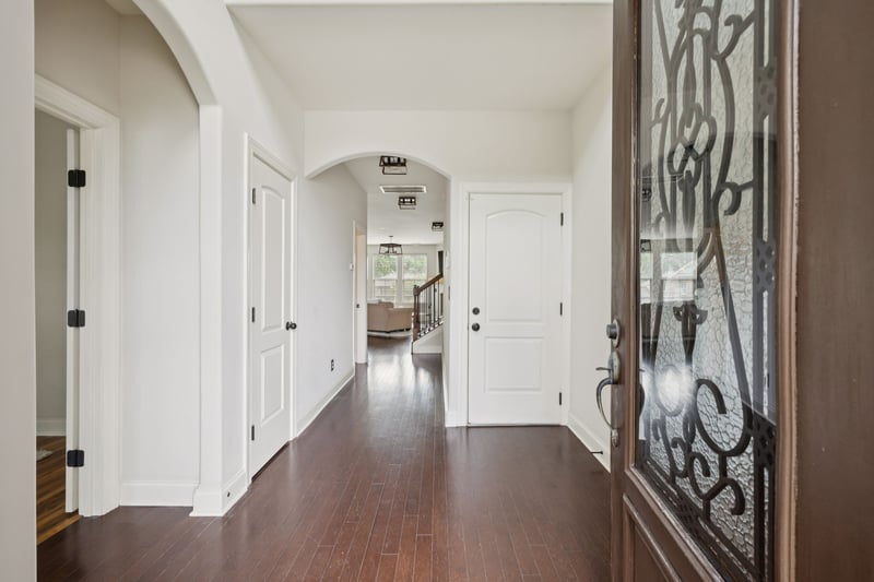 1102 Smokewood Way, Nashville, TN 37221