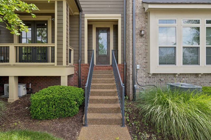 1102 Smokewood Way, Nashville, TN 37221