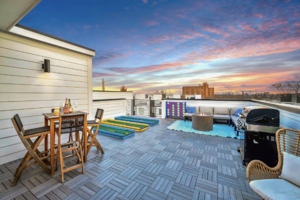 504 Cliff Cir, Nashville, TN 37218