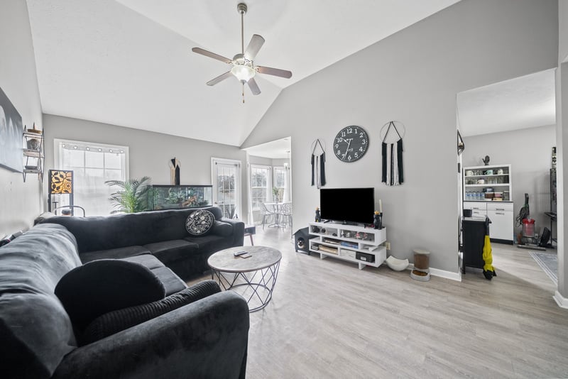 2804 Russet Ridge Dr, Clarksville, TN 37040