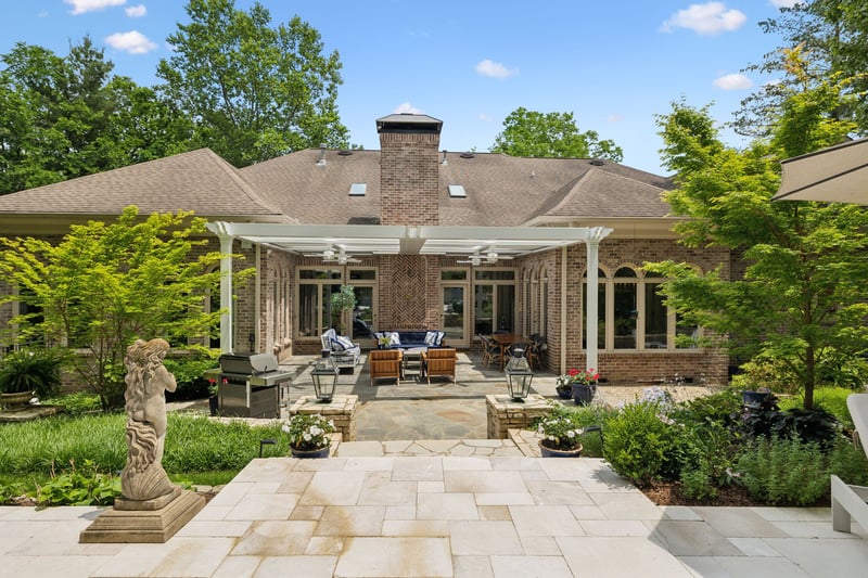 915 Calloway Dr, Brentwood, TN 37027