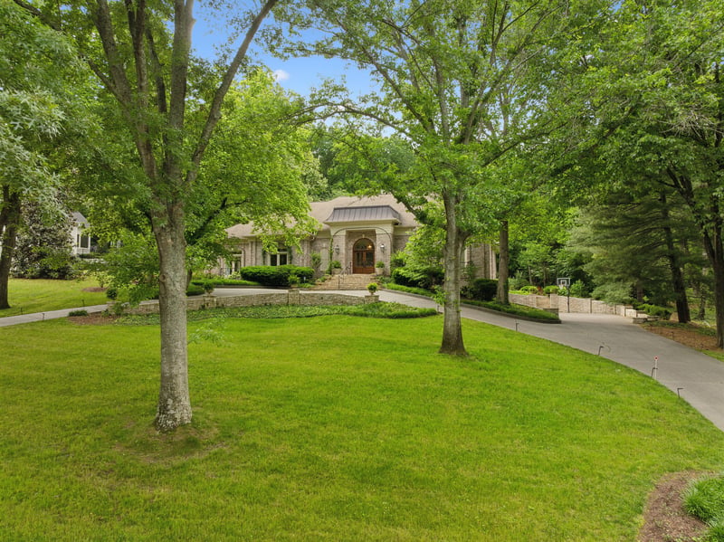 915 Calloway Dr, Brentwood, TN 37027